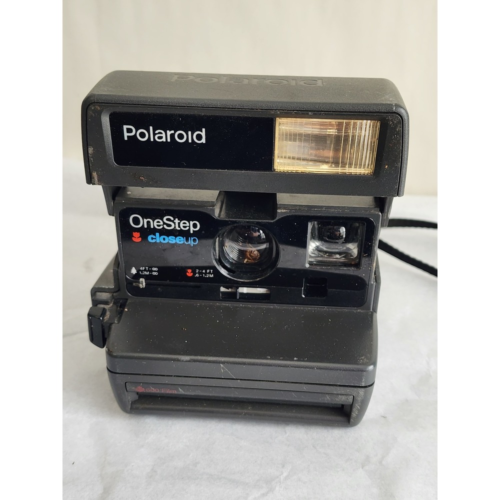 Polaroid OneStep CloseUp Instant Film Camera Vintage 600 Series Black Flash